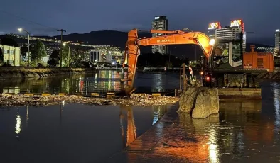 İzmir Körfezi’ni temiz tutmak için büyük mücadele