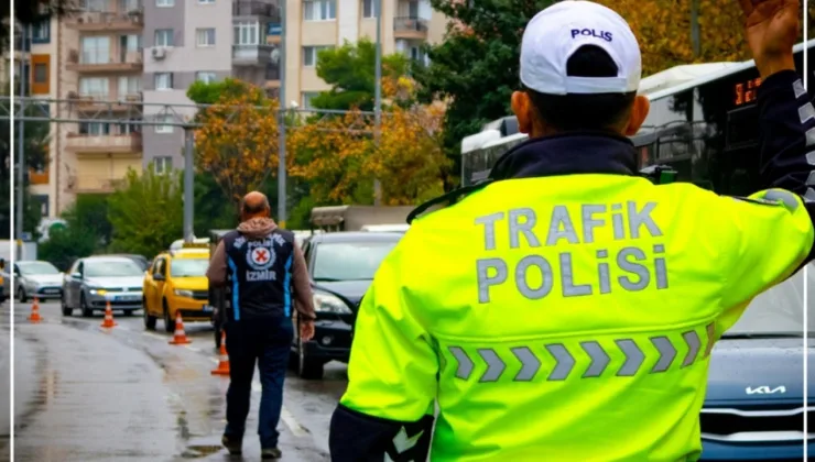 İzmir trafiğinde sıkı denetim: Bir haftada 25 bin ceza